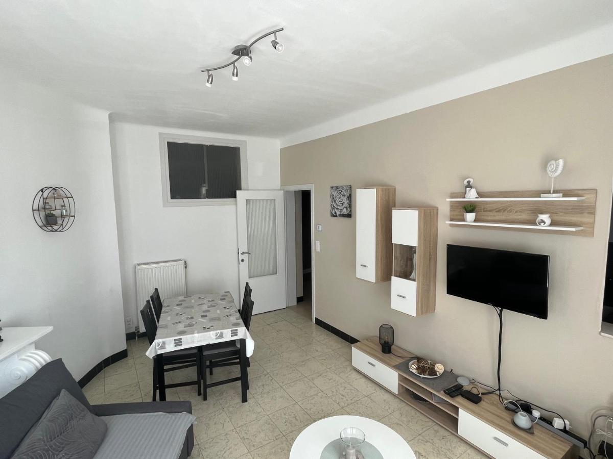 Appartement Le Royal. De Panne Bagian luar foto