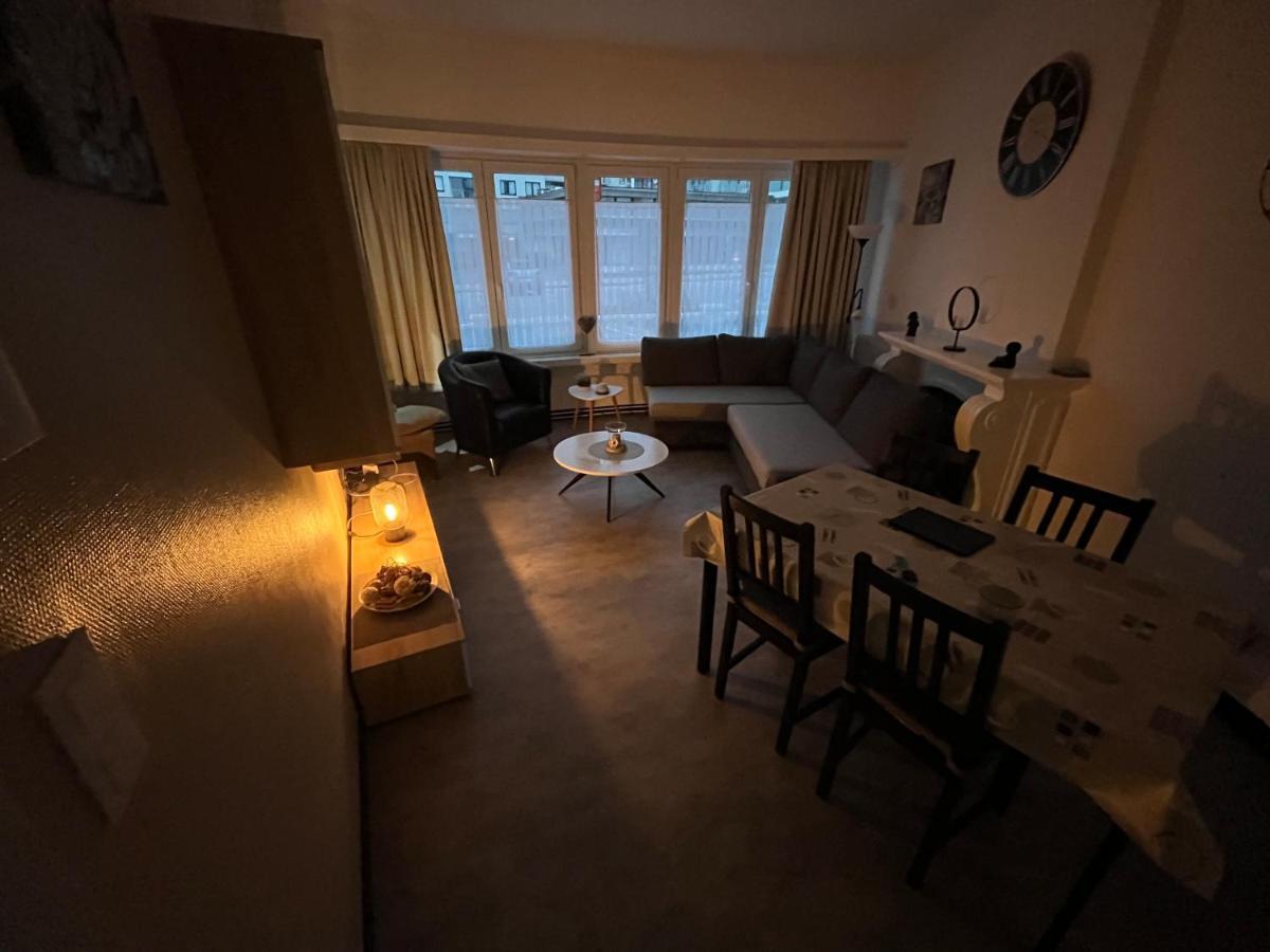 Appartement Le Royal. De Panne Bagian luar foto