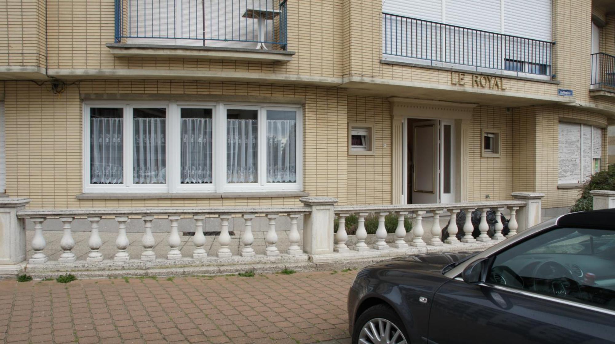 Appartement Le Royal. De Panne Bagian luar foto